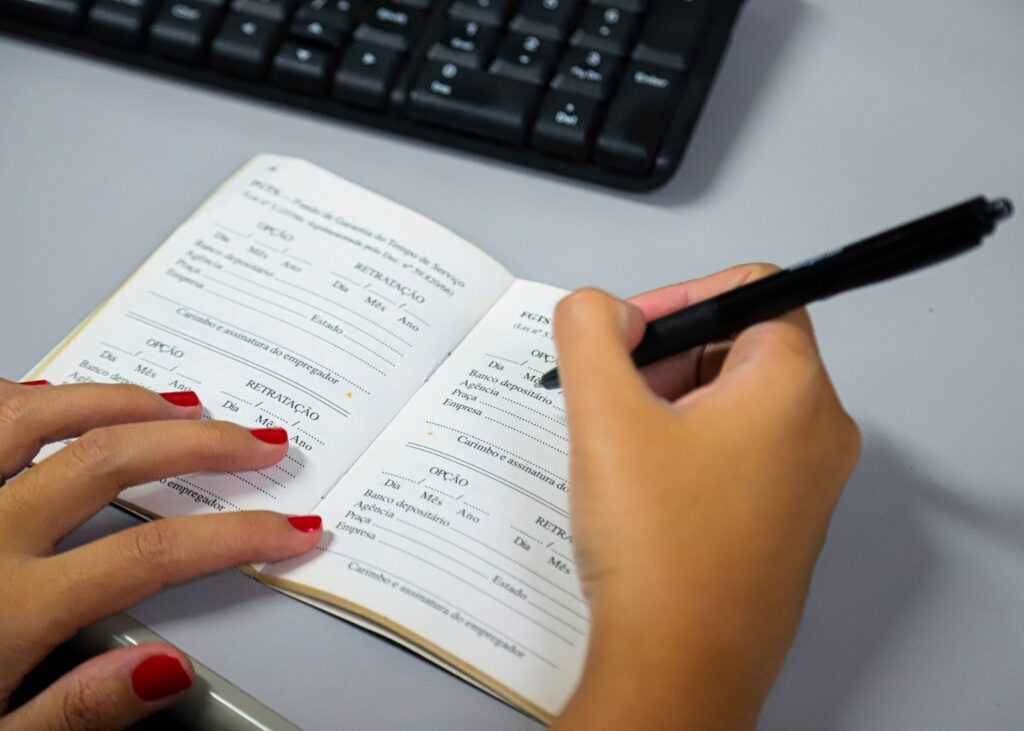 desenvolve-santa-barbara-oferece-1.460-vagas-de-emprego-a-partir-da-segunda-feira-(11)