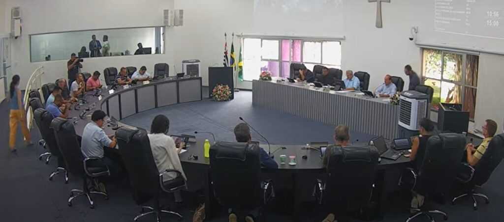 contas-de-2019-de-denis-andia-sao-aprovadas-pela-camara-de-santa-barbara