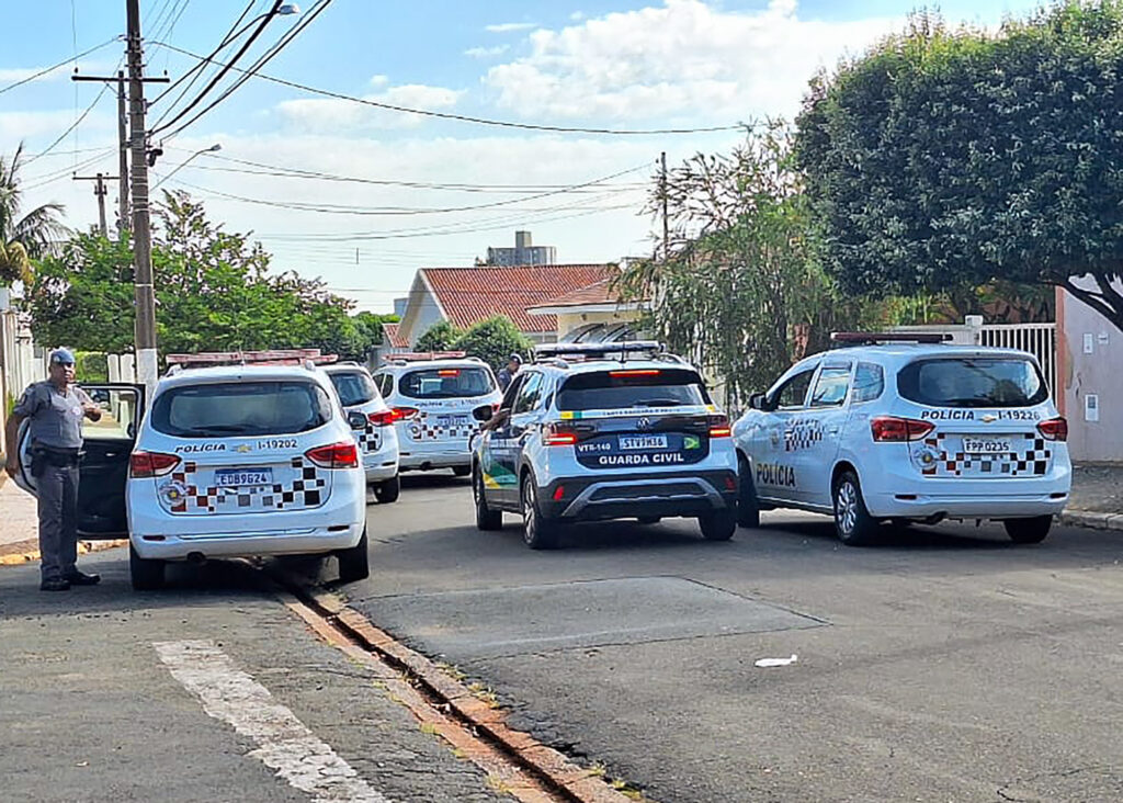tres-homens-sao-presos-apos-tentativa-de-assalto-com-refens-em-santa-barbara