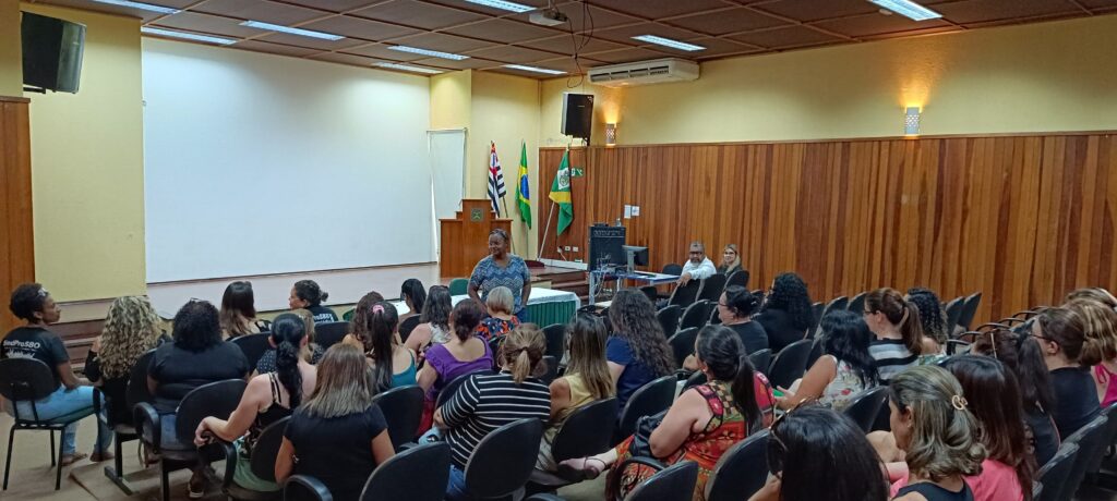 professoras-cobram-respostas-de-secretaria-tania-mara-apos-assembleia-do-sindprosbo
