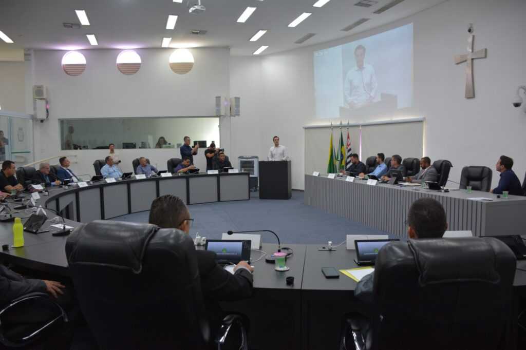 camara-de-santa-barbara-realiza-primeira-sessao-com-discurso-conciliador