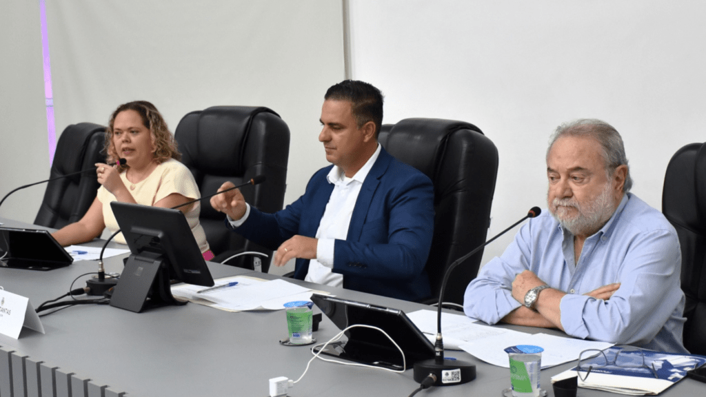 Santa Bárbara arrecada acima do previsto, mas fecha último quadrimestre de 2024 com déficit santa-barbara-arrecada-acima-do-previsto,-mas-fecha-ultimo-quadrimestre-de-2024-com-deficit
