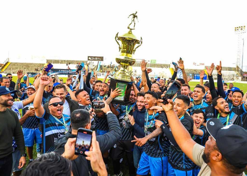 gremio-orquideas-e-campeao-da-1a-divisao-do-campeonato-barbarense-de-futebol-amador