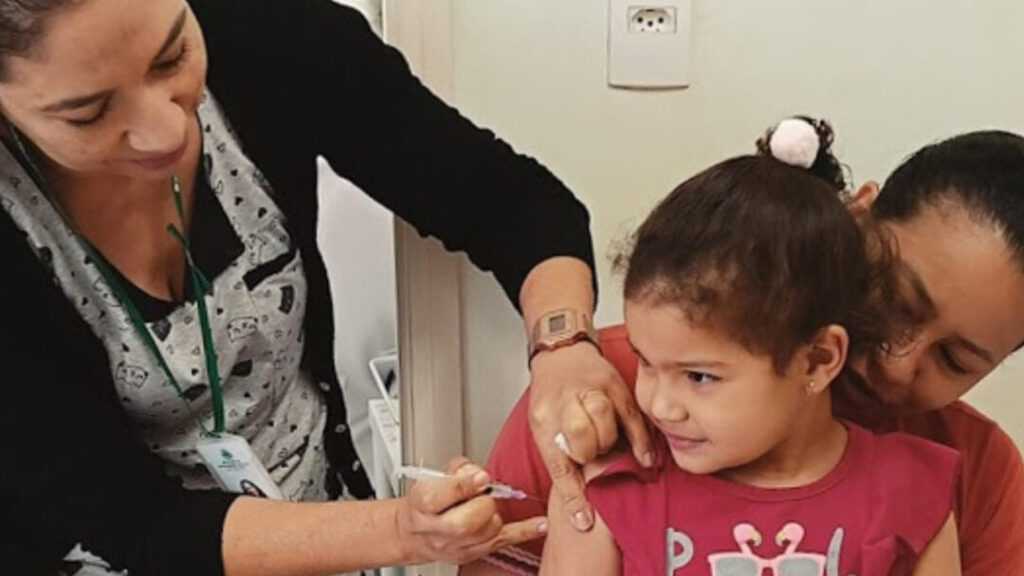 santa-barbara-inicia-campanha-de-multivacinacao-para-criancas-e-adolescentes
