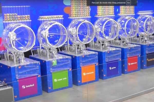 Quina 6998 sorteia R$ 11 milhões hoje (10/4). Veja números quina-6998-sorteia-r$-11-milhoes-hoje-(10/4).-confira-numeros