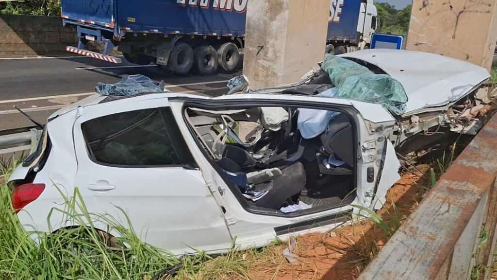 motorista-fica-ferido-em-acidente-na-sp-304;-vitima-estava-a-500-metros-de-casa,-diz-namorado