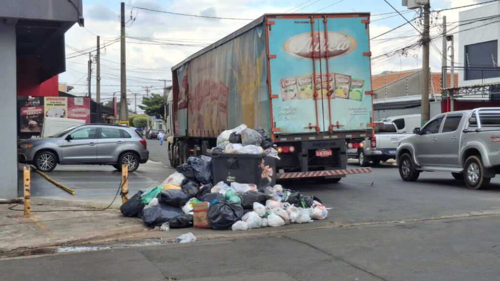 crise-do-lixo-persiste-em-bairros-de-santa-barbara-d’oeste