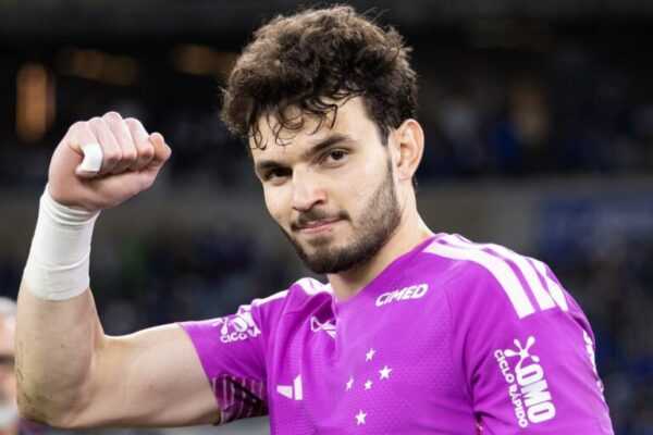 otavio-brilha-e-cruzeiro-vence-chapecoense-pelo-brasileirao