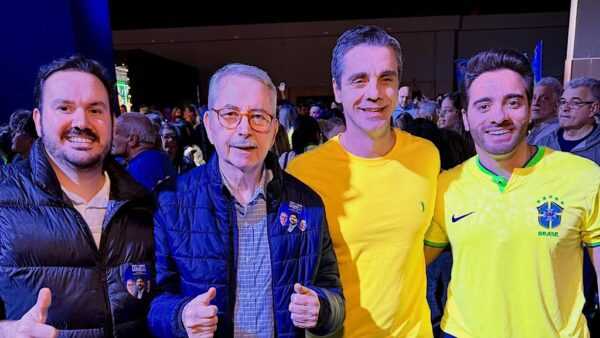 liderancas-de-americana-e-santa-barbara-acompanham-lancamento-de-andre-do-prado-ao-senado