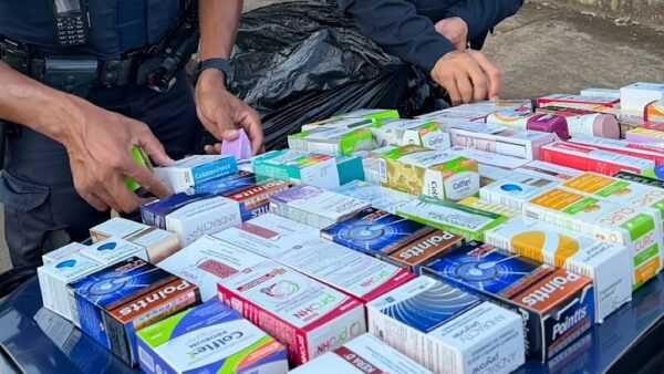 guarda-intercepta-carro-suspeito-de-furtos-a-farmacias-e-recupera-r$-21-mil-em-produtos