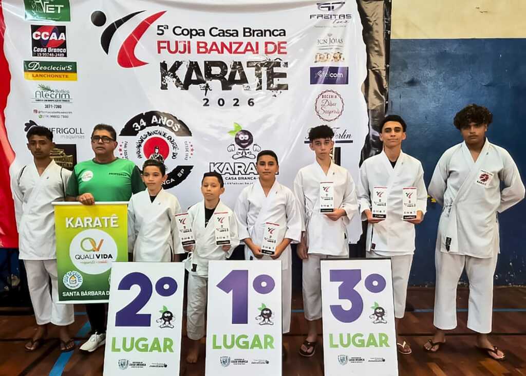 equipe-de-karate-do-qualivida-conquista-oito-trofeus-em-competicao-em-casa-branca
